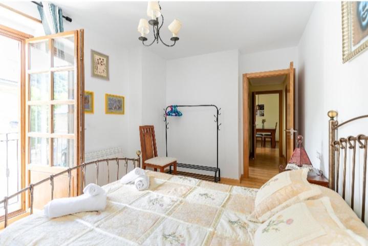 Apartamentos Bubal Pena Telera El Pueyo de Jaca Pokoj fotografie